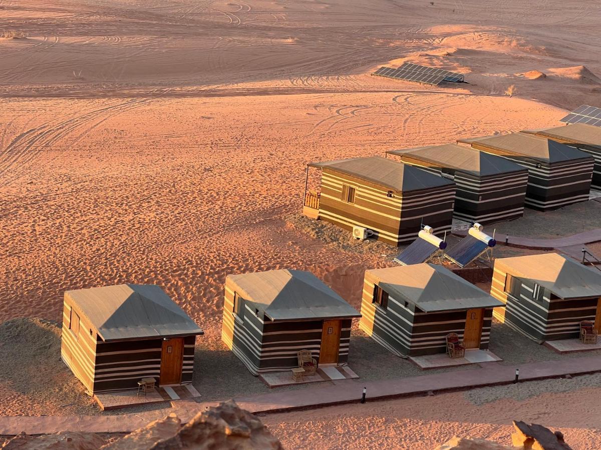 Wadi Rum Eagle Luxury Camp 外观 照片