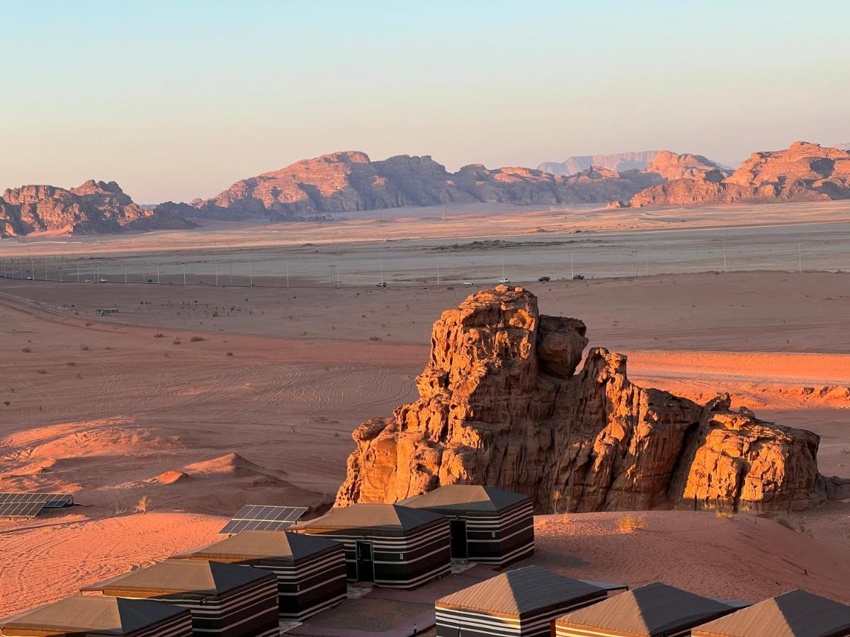 Wadi Rum Eagle Luxury Camp 外观 照片