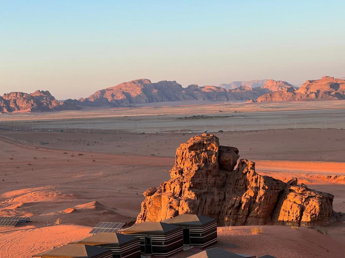Wadi Rum Eagle Luxury Camp 外观 照片