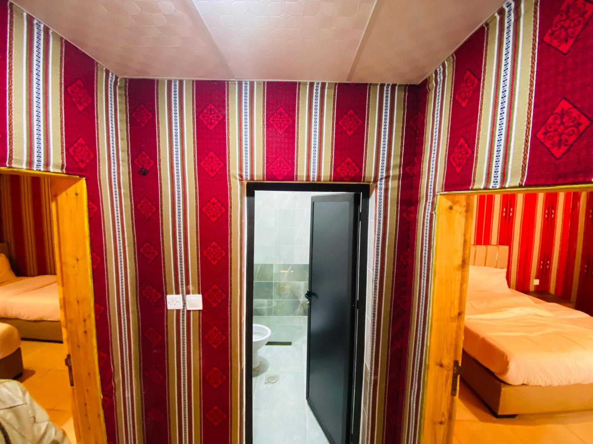 Wadi Rum Eagle Luxury Camp 外观 照片