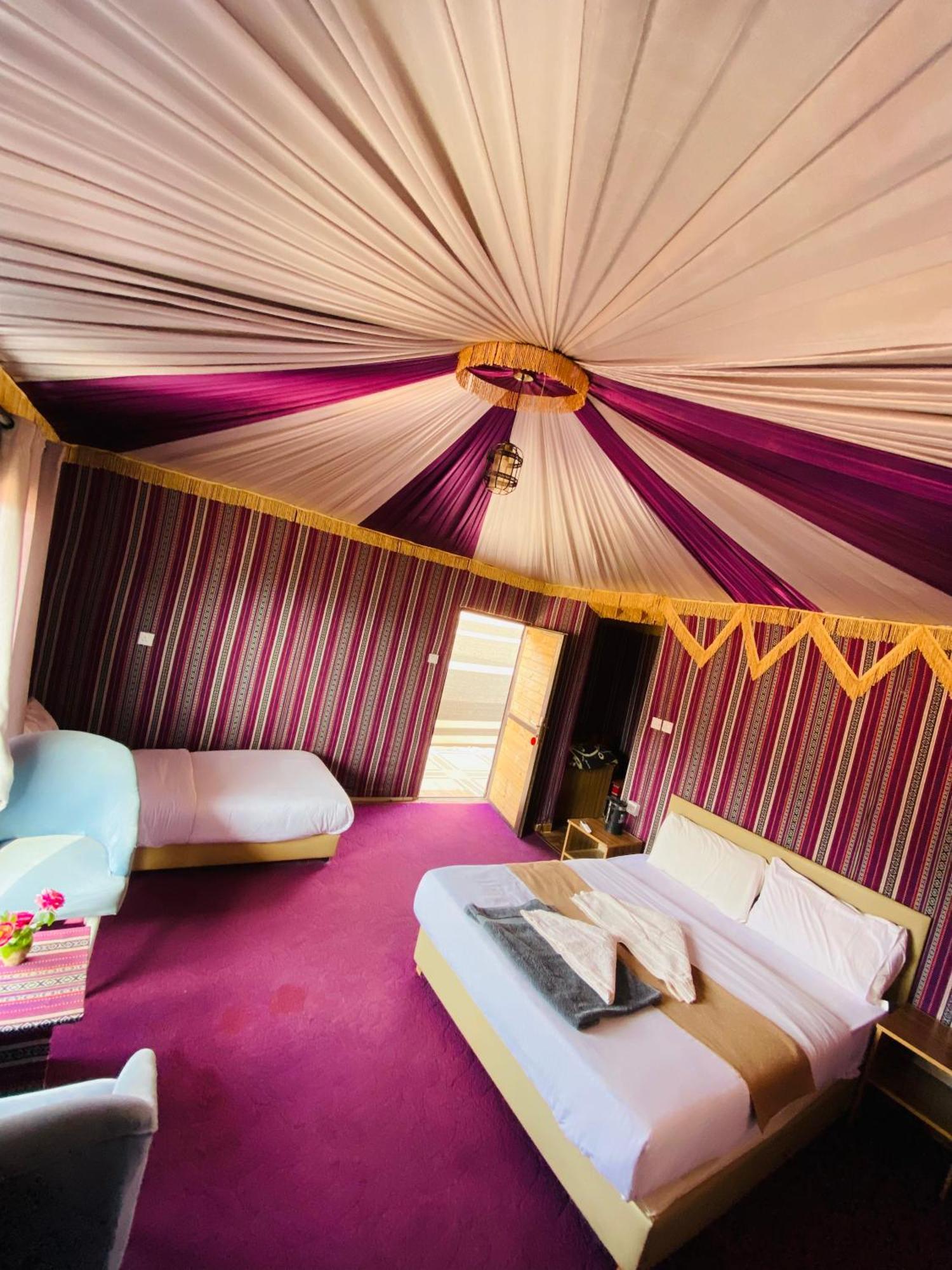 Wadi Rum Eagle Luxury Camp 外观 照片